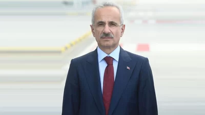 Ulaştırma ve Altyapı Bakanı Abdulkadir